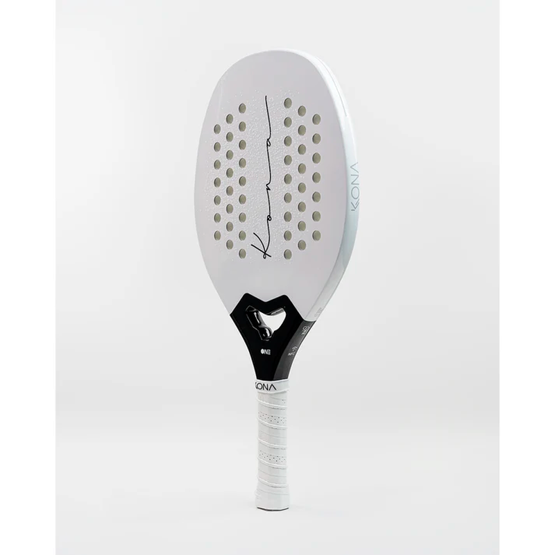 Raquete de Beach Tennis Kona One White 2026 - Carbono 3K | Loja
